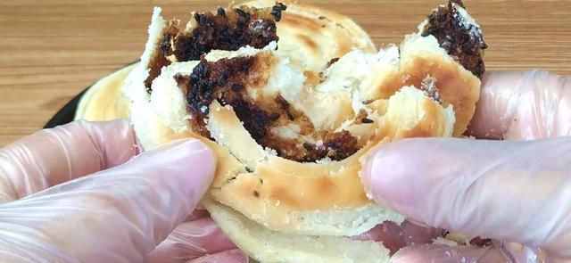  红糖|千层红糖酥饼家常做法，筷子一搅，层层酥脆，咬一口直掉渣，解馋