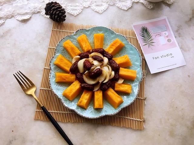  比炒|夏天，南瓜的新吃法，不用一滴油一粒盐，比炒的好吃百倍