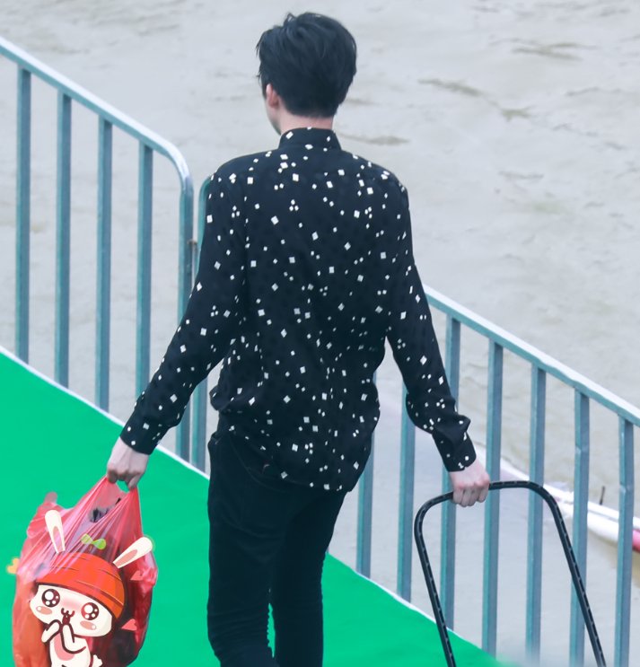  助阵|《中餐厅4》下期看点十足，刘宇宁来助阵，赵丽颖该松一口气了