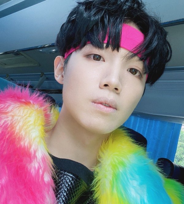  暴扣|《中国新说唱》开录，暴扣哥一身彩虹貂实力抢镜，录制规矩惹爆笑