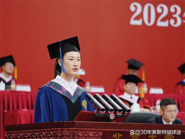 恭喜国乒！丁宁北大毕业后当官，工作岗位让人羡慕，前途无量
