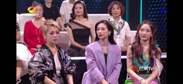  姐姐们|全员假唱，张雨绮嘴型都懒对，嘉宾却卖力挑战，《浪姐》是个笑话