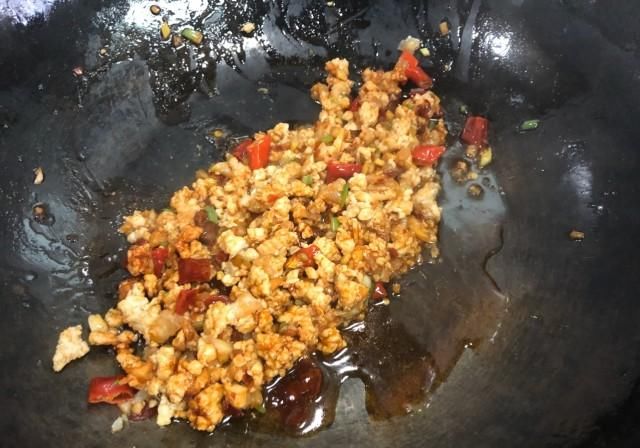  软绵|入秋后，丝瓜芹菜靠边站，吃“它”正当时，鲜香软绵，解暑又通便