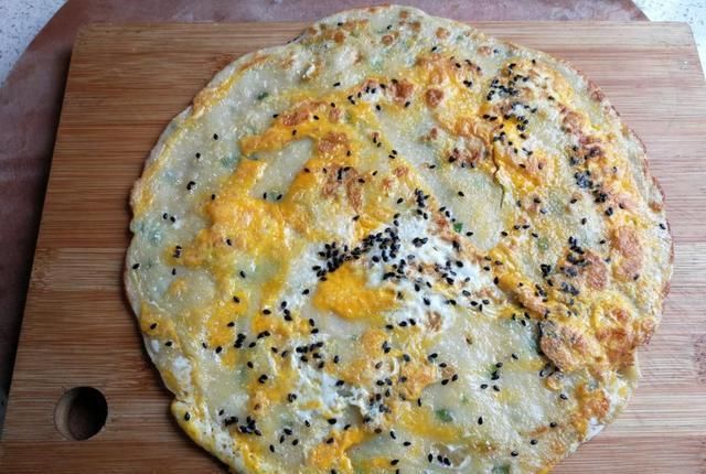  不用|面粉牛奶加鸡蛋，这会做这款家常软饼，早餐不用上外面买来吃