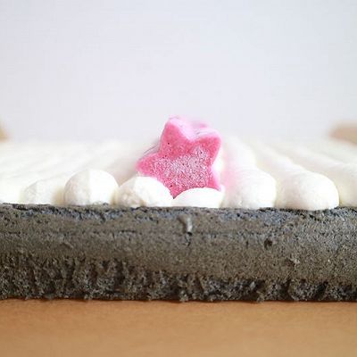  吉利丁片|竹炭覆盆子奶冻卷