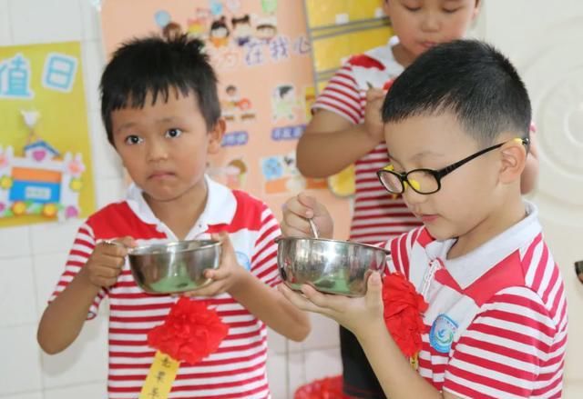  告别|用美食来告别，还记得你的幼儿园的毕业餐吃了什么吗？