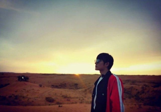  暴露|肖恩 一个30岁的快男 被怀疑暴露爱情 和女人一起购买婴儿用品进展迅速