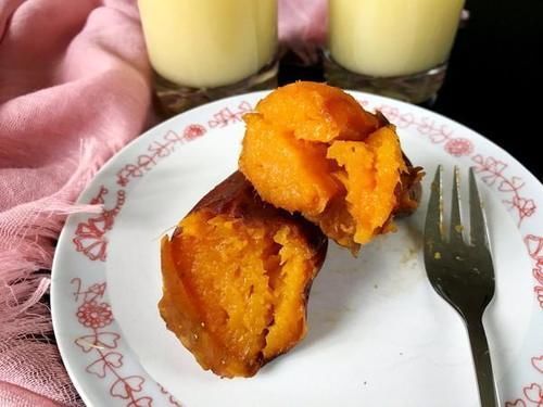 好吃|将一堆红薯扔进电饭煲,不加一滴水,不用烤箱,出锅比烤的还好吃