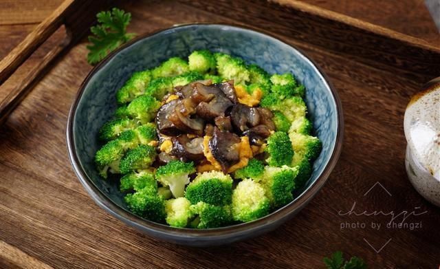 上档次|1道适合中秋的宴客菜,好味道上档次,做法也不难,寓意团团圆圆