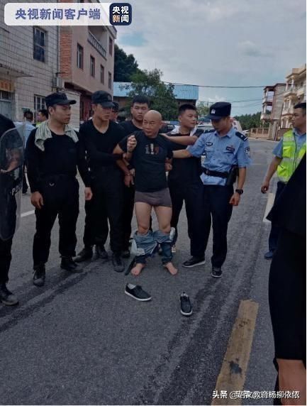  精神饱满|曾春亮被抓获时，为什么精神饱满，身上没有树林划痕，全身干净？