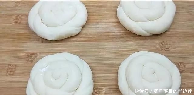 做法|这个“饼”3天不吃就想的慌,金黄酥脆,又香又解馋,做法超简单