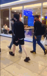  出轨|“方一凡”周奇恋情曝光？何猷启出轨？万茜车祸骨折12天后就复工？