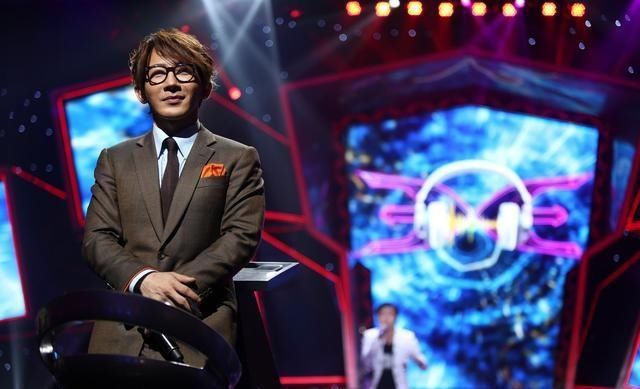  消失|刘谦“换壶魔术”风波后，逐渐消失在公众的视线中，原因令人叹息