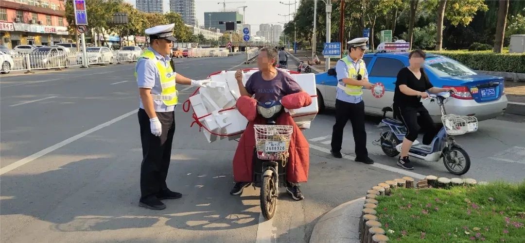 罚款|注意！非机动车驾驶人不按交通信号灯指示通行的，处以20元罚款