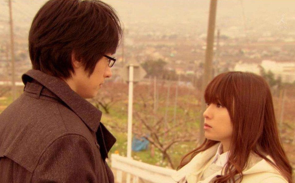 妻子|女护士与男医务同居,丈夫发现后持刀砍人,造成一死一伤