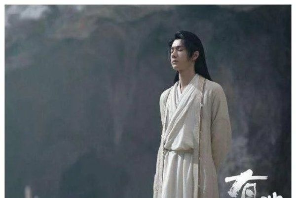  艺人|王一博蝉联V榜艺人新媒体指数五连冠，酷盖男孩就是这么受人喜欢