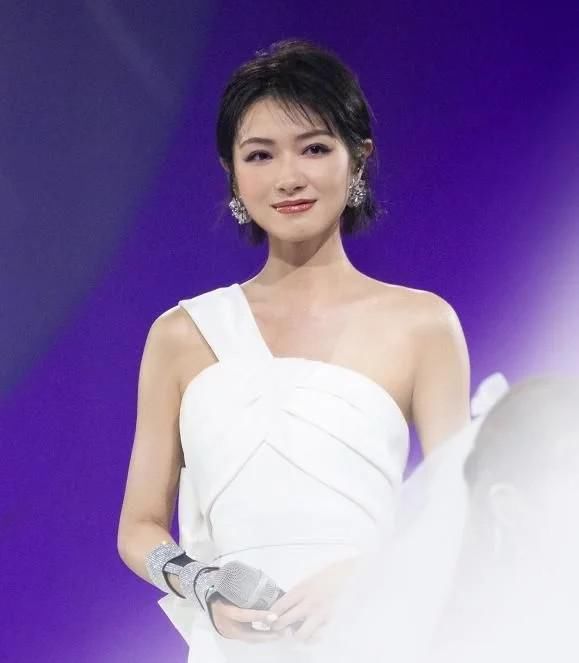  讽刺|《浪姐》投票通道开启结果太讽刺，孟佳人气飙升第一，节目组被狠打脸！