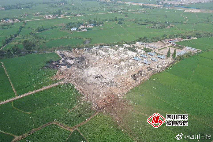  厂房|广汉鞭炮厂爆炸广汉烟花厂航拍图：厂房几成瓦砾