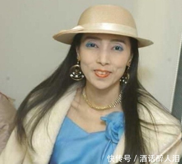 有钱|凭借5段婚姻跻身上流社会,有钱养小男友,却让女儿成流浪儿童?