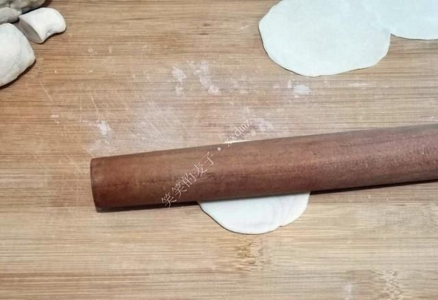 鲜嫩|中秋团圆吃饺子，调饺子馅时加2样东西，鲜嫩多汁，太香了