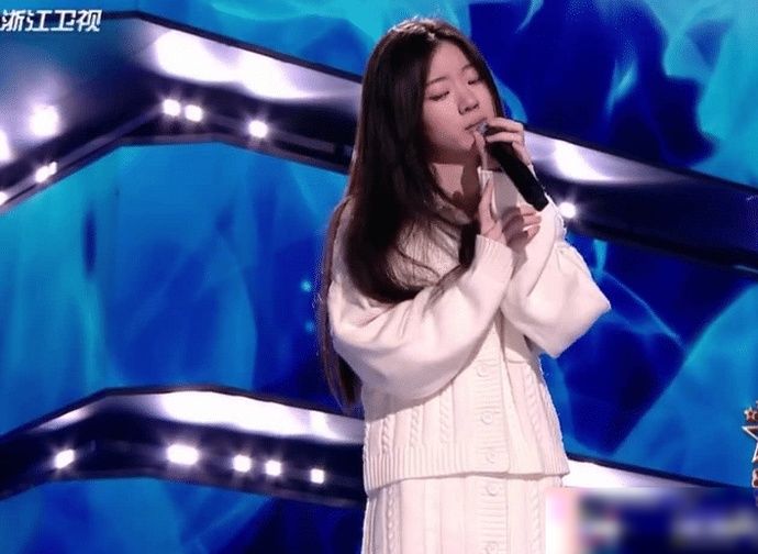  节目|最新综艺好歌榜：《好声音2020》两首歌进三甲，单依纯领先蔡徐坤