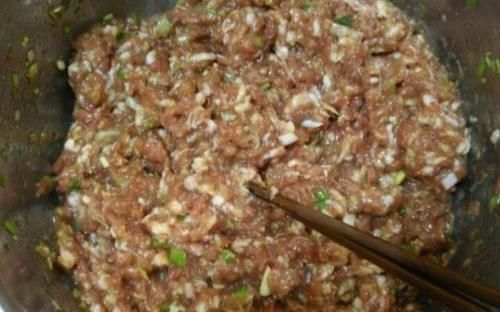  饺子|夏天，韭菜茴香靠边站，用它包饺子最香，3块钱1斤，我一周做2回