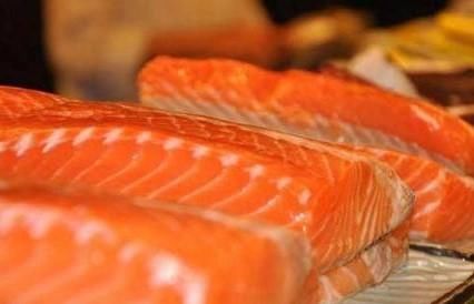  先兆|头晕、手发麻、言语不清？是脑梗先兆！4种食物让大脑年轻10岁