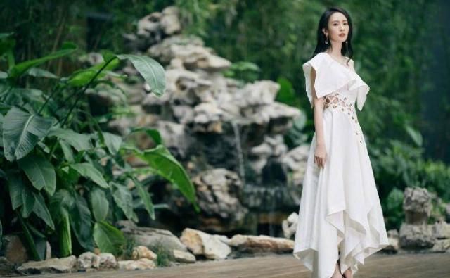  气质|最强职场穿搭，顾佳look轻熟显气质，时尚又自在