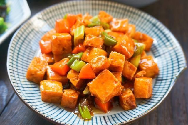 清淡|晒晒一家三口的晚餐,3菜1汤,清淡有营养,30分钟就做好