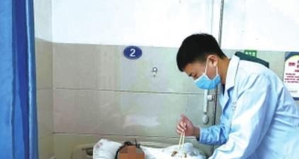 猥亵|男生踹伤猥亵男被刑拘,现已撤销案件解除拘禁