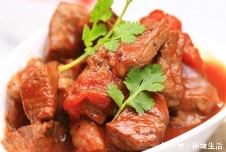 炖煮|炖牛肉时，用“它”代替水炖煮，牛肉嫩滑香醇，更软烂更入味