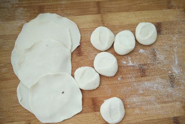  饺子|立秋后包饺子就用它，营养丰富，素馅，肉馅都好吃