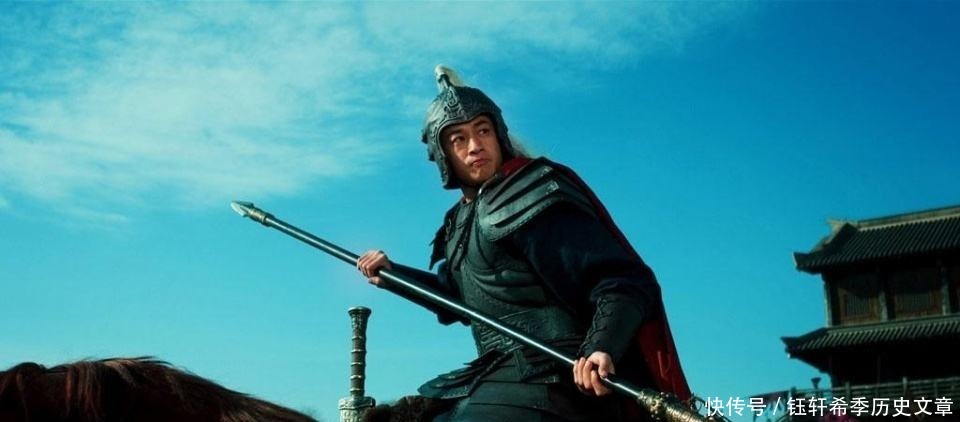 和李进|唯一能打败吕布的两个人,一人是赵云师傅,一人是万人敌