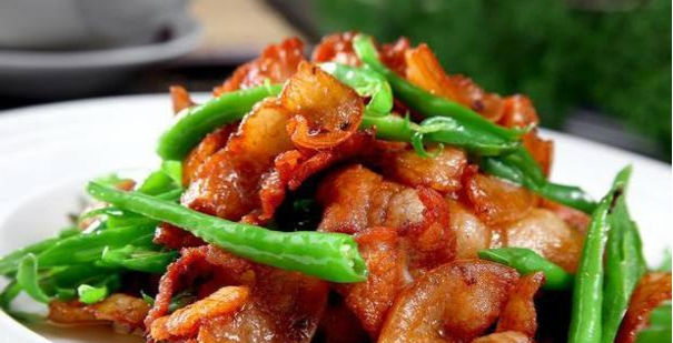 五花肉|精选美食:排骨老豆腐,家常小炒肉,凉拌鸡爪,风味小炒肉的做法