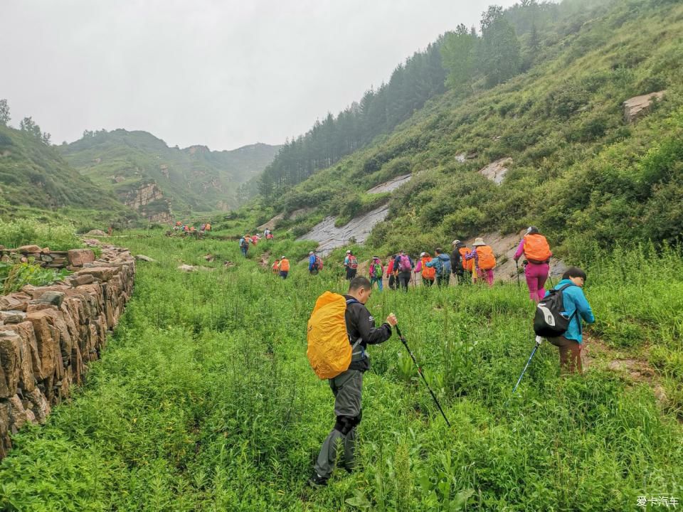  游览|游览祖国大好河山，徒步穿越北驼梁。