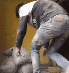 爱情|搞笑GIF：这也许就是爱情吧，而且还是跨国恋，让人真的羡慕