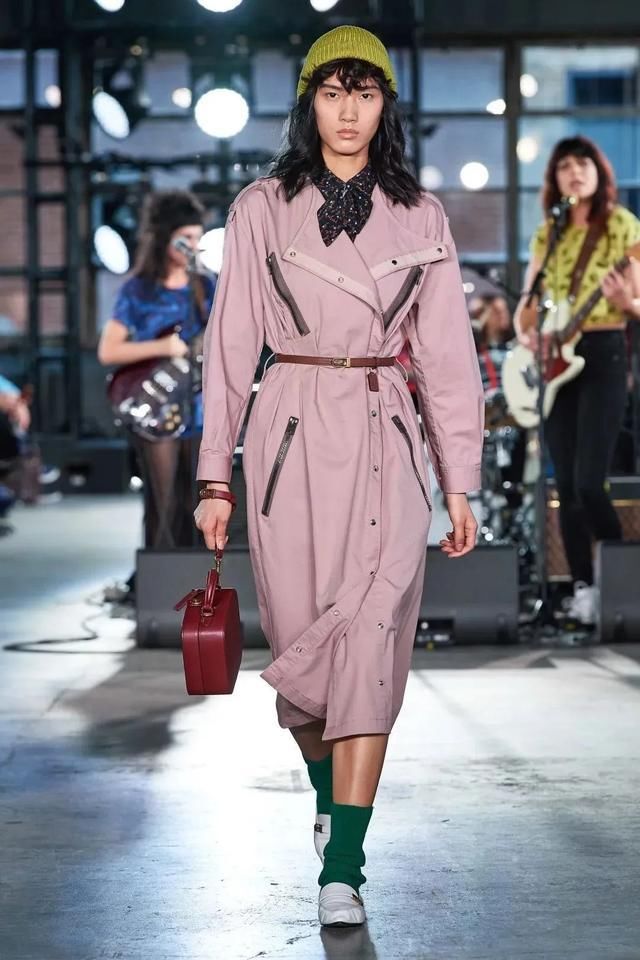 香奈儿|拿什么配香奈儿 顶流时尚大咖都会选TA