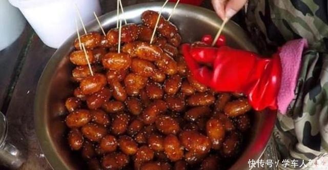 没出|小夫妻街边卖它,一元一个,还没出锅已卖光,邻摊越看越眼红