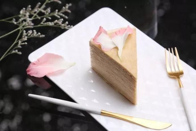  奶油|温故知新丨火爆红茶千层，自己做一个亮瞎你的眼~