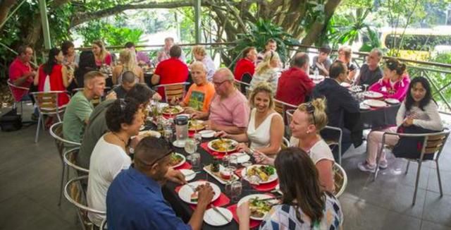 卫生官员|疫情期间别太馋！不戴口罩烧烤，27名加拿大人感染，百人隔离