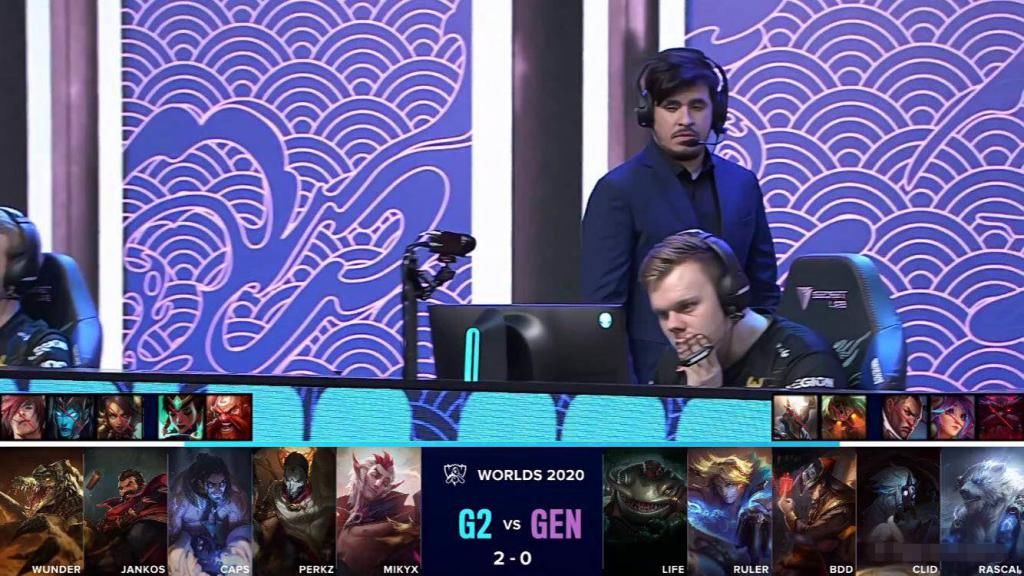 暗示|G2晋级四强！赛后扎心动作暗示GEN游回去，管泽元怒了：除尺帝没正常人