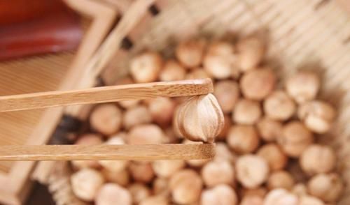  老一辈|老一辈人的卤水秘制配方，作料随意，只要放入这2样，香气四溢！