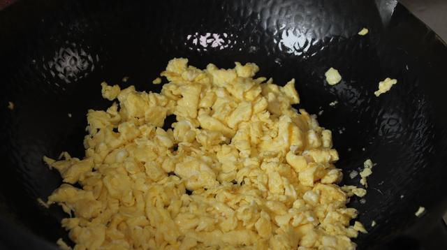  鸡蛋|入伏吃饺子，韭菜肉馅靠边站，最爱吃此馅，清热消暑又美味