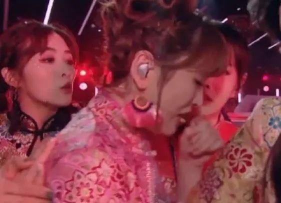  孟佳|孟佳solo倒数第一，金莎多次失误惨遭淘汰，有内味了？