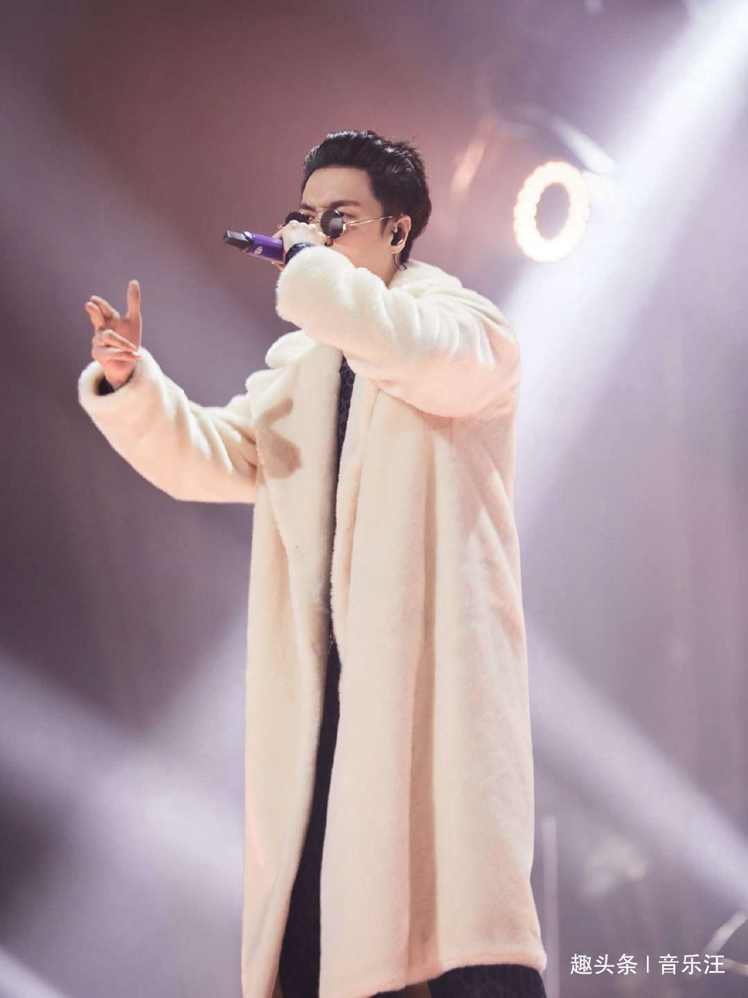 音乐|我是唱作人2张艺兴的《湘江水》赛后惹争议,疑似违反比赛规则