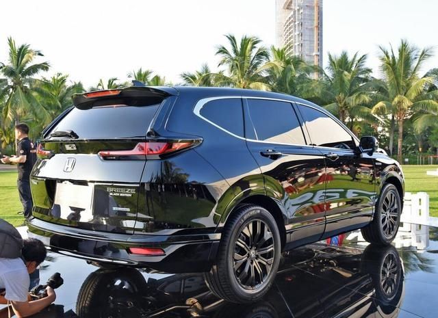  脱颖而出|7月销量再破万，皓影为何能在强手如林中脱颖而出？