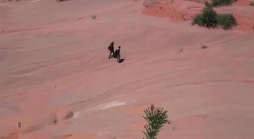  博主|【见识】网红博主肆虐丹霞地貌，世界遗产禁不住如此糟蹋