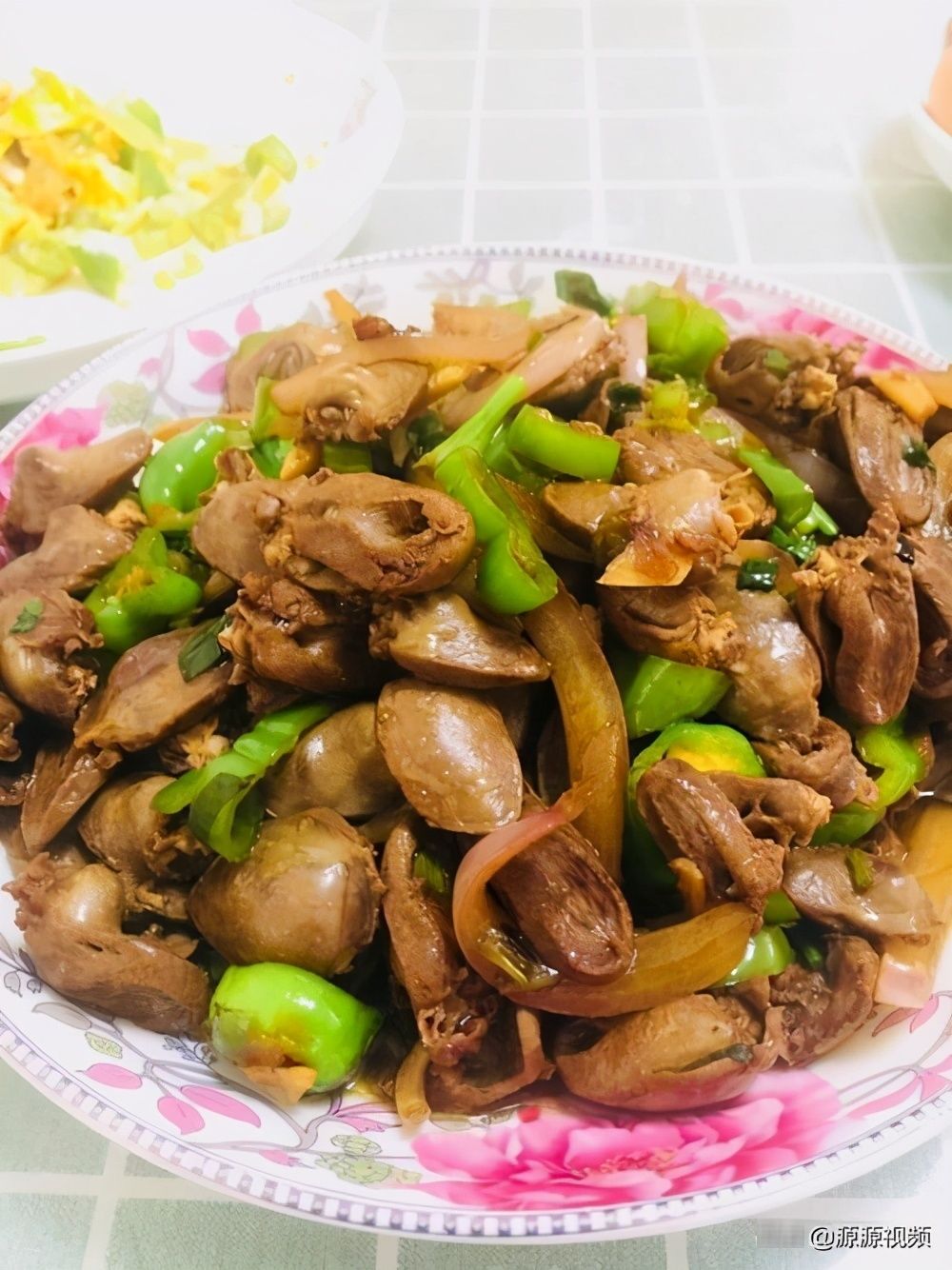  虾仁|精选美食：辣炒鸡心，野芹菜炒牛肉，嫩笋炒猪里筋，虾仁炒冬瓜