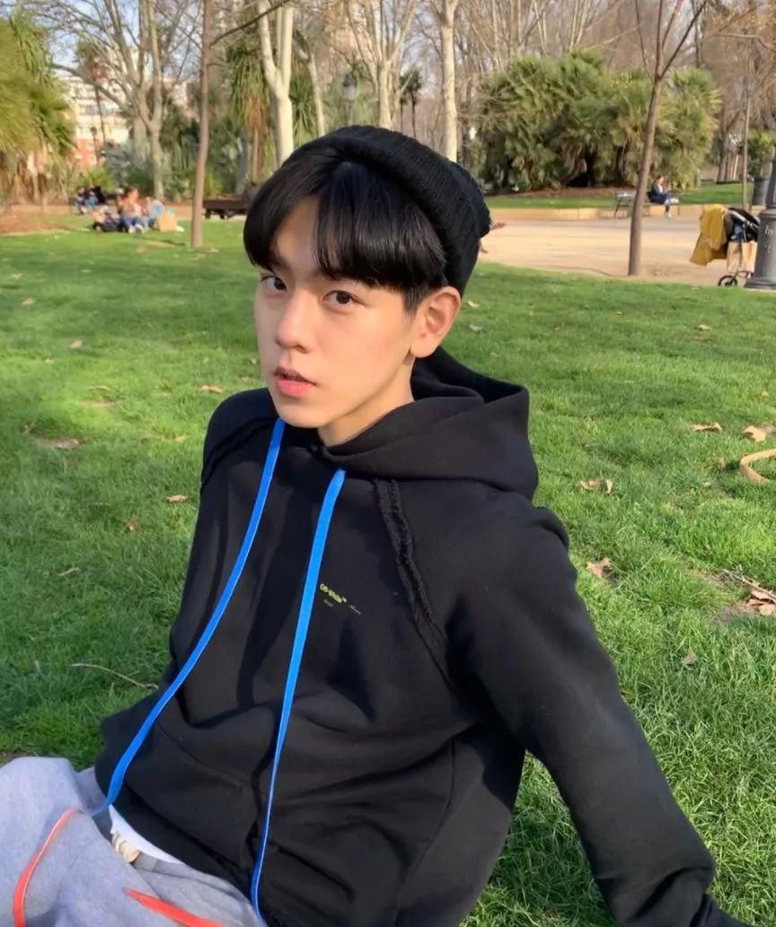  运动|33个肌肉帅哥争做“1”，你确定这不是专做给gay看的节目吗？