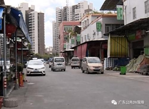  发生|20多人！你们抬车救人的样子真帅！